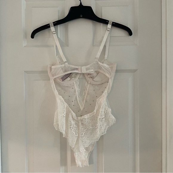 New! Victoria's Secret Lace Unlined Embellished Balconette Teddy 22867 - Picture 3 of 11